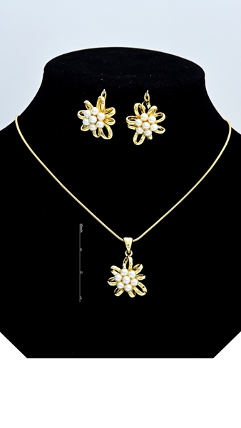 Picture of Excellent Brass Venetian Pearl 2 Pieces Jewelry Sets