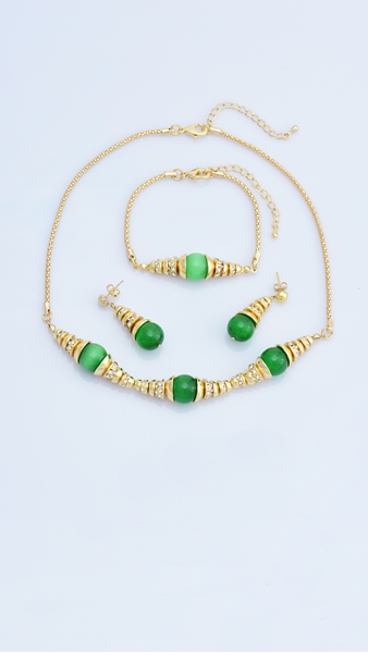 Picture of Elegant Colored Gold Plated Green 3 Pieces Jewelry Sets