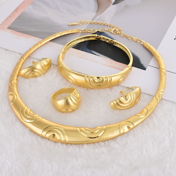 Picture of Dubai Zinc Alloy 4 Piece Jewelry Set with 3~7 Day Delivery