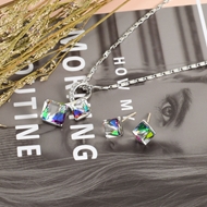 Show details for Beautiful Swarovski Element Green Necklace and Earring Set