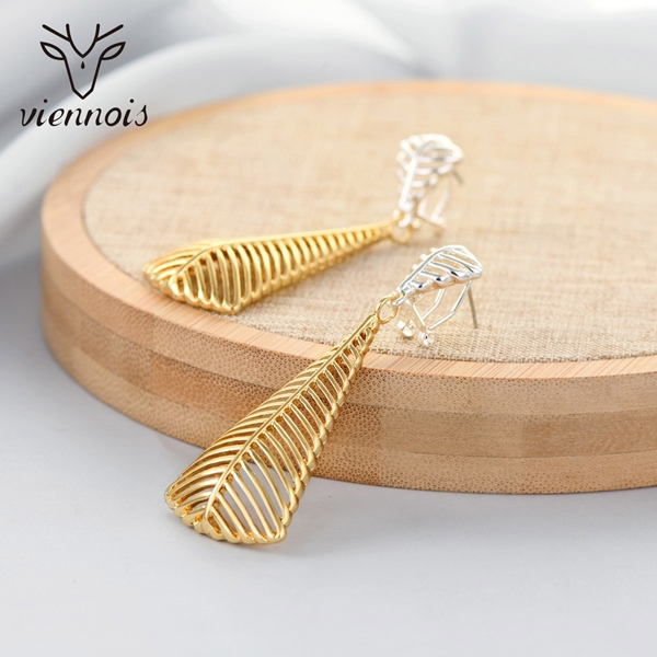 Picture of Dubai Zinc Alloy Dangle Earrings with Price