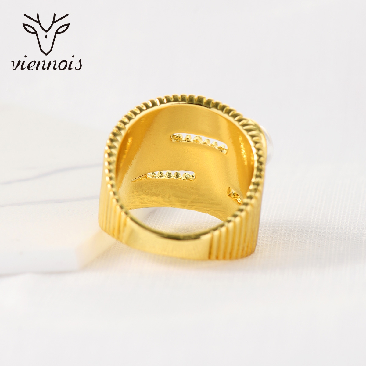 Charming Gold Plated Big Fashion Ring As a Gift