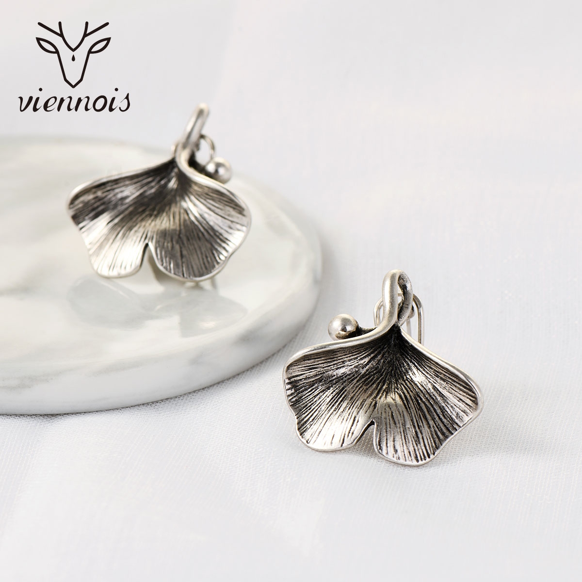 Shop Zinc Alloy Oxide Stud Earrings with Wow Elements