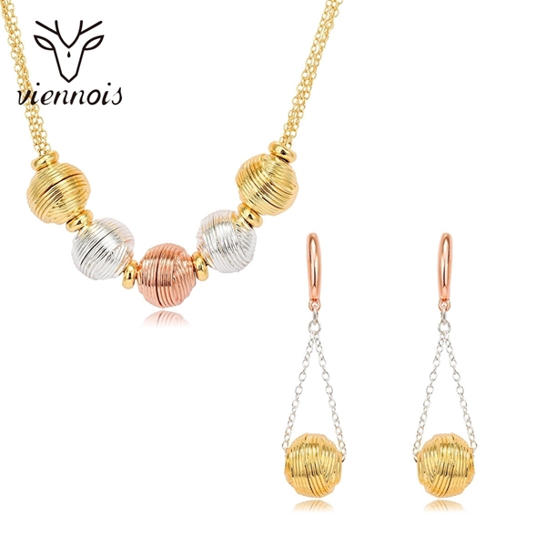 Picture of Recommended Gold Plated Casual Necklace and Earring Set with Member Discount