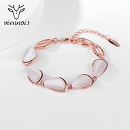 Picture of Classic Small Fashion Bracelet Online Only