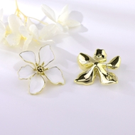 Picture of Best Rated Flowers & Plants Small Stud Earrings