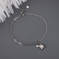 Picture of Bling Small Gold Plated Fashion Bracelet