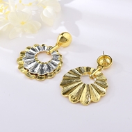 Picture of Dubai Zinc Alloy Dangle Earrings with Fast Delivery