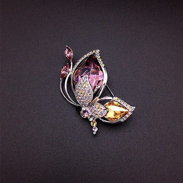 Picture of Platinum Plated Swarovski Element Brooche with Worldwide Shipping