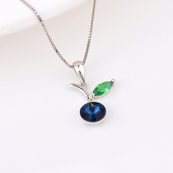 Picture of Small Blue Pendant Necklace with Fast Shipping