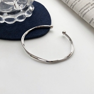 Picture of Buy Platinum Plated Small Fashion Bangle with Low Cost