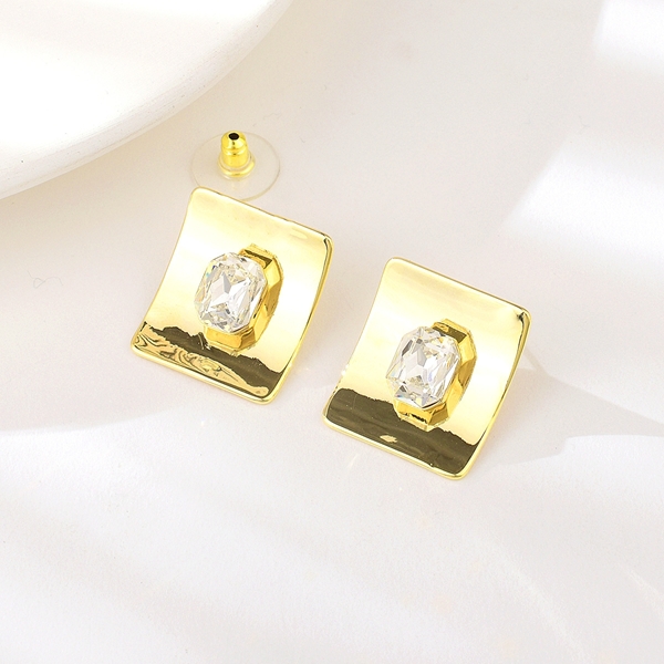 Picture of Irresistible White Gold Plated Stud Earrings As a Gift