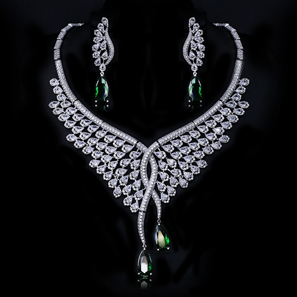 Picture of Hot Selling Green Platinum Plated 2 Piece Jewelry Set from Top Designer