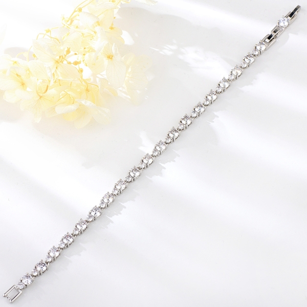 Picture of Delicate Platinum Plated Fashion Bracelet with Speedy Delivery