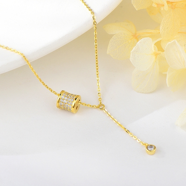 Picture of Famous Swarovski Element Small Pendant Necklace