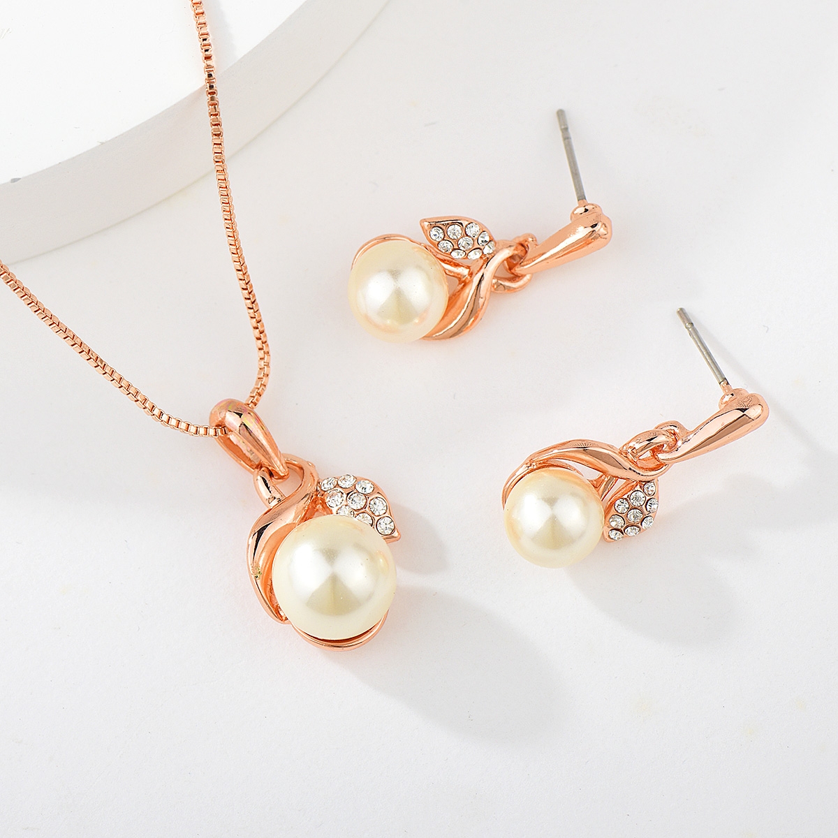 Charming White Artificial Pearl 2 Piece Jewelry Set