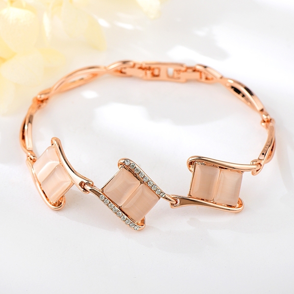 Picture of Zinc Alloy Rose Gold Plated Fashion Bracelet with 3~7 Day Delivery