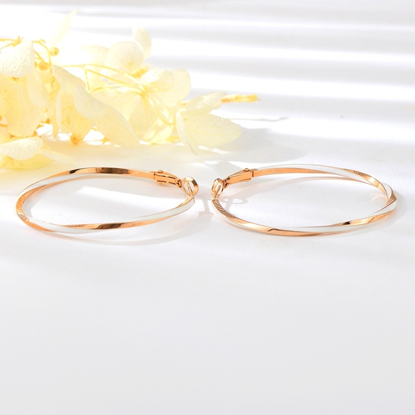 Picture of Big Rose Gold Plated Huggie Earrings with Fast Shipping