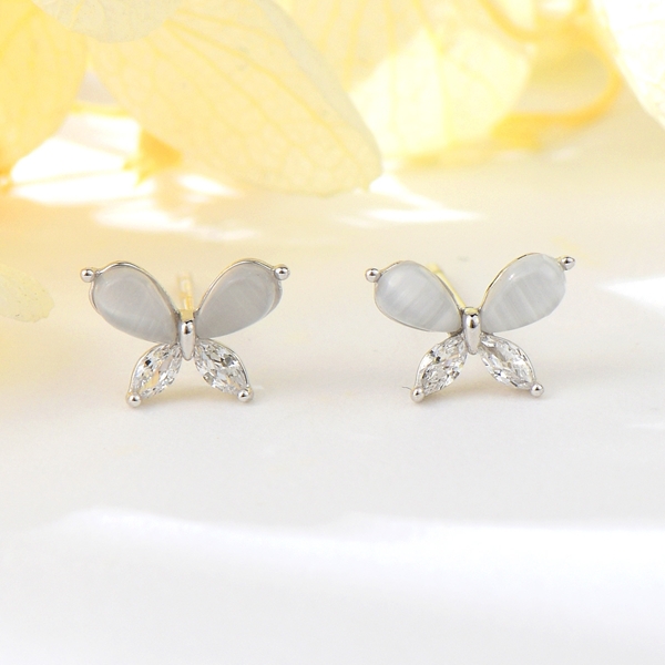 Picture of 925 Sterling Silver White Big Stud Earrings with Unbeatable Quality