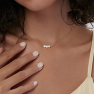 Picture of Beautiful Artificial Pearl Geometric Pendant Necklace