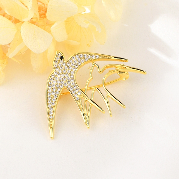 Picture of Buy Gold Plated Cubic Zirconia Brooche Factory Direct Supply
